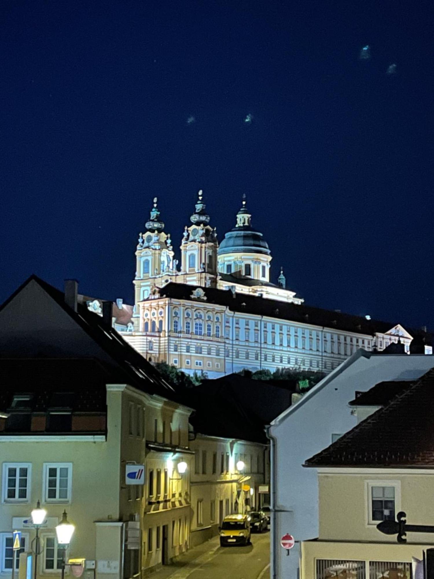 Altstadt-Apartment Mit Stiftsblick Melk Extérieur photo